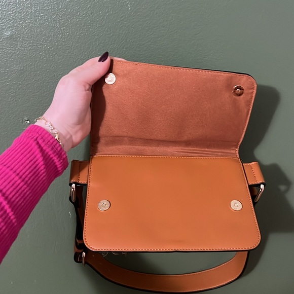 Fanny Pack - Picture 5 of 5